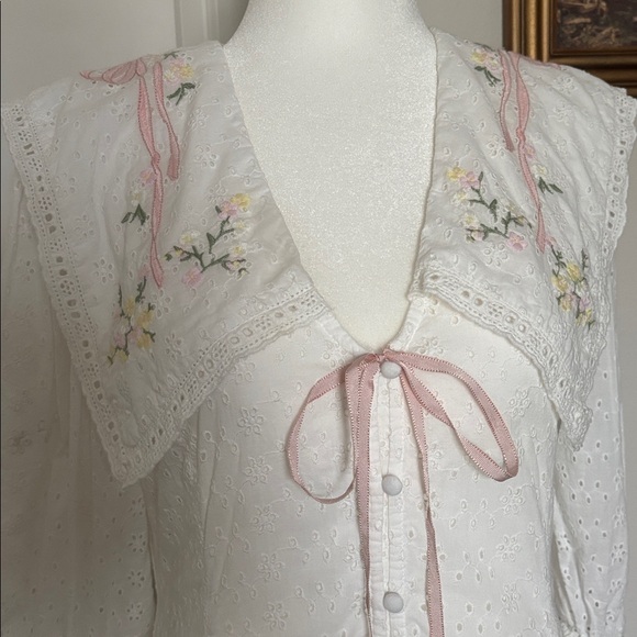 For Love & Lemons 🎀 Mi Amore White Eyelet Mini Dress Pink Trim bow embroidered - Picture 3 of 7